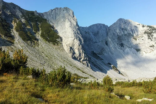 Paisagem Incrível Com Pico Sinanitsa Parque Nacional Pirin Bulgária — Fotografia de Stock