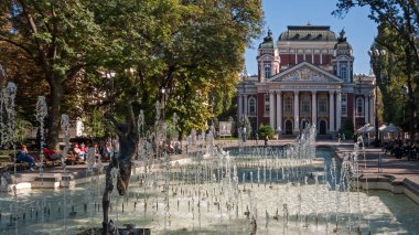 Sofia, Bulgaristan - 5 Ekim 2018: Bina Milli Tiyatrosu Ivan Vazov Sofya, Bulgaristan