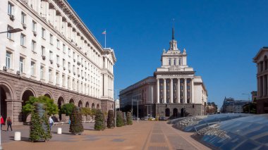 Sofia, Bulgaristan - 5 Ekim 2018: Binaların Bakanlar Konseyi ve eski komünist parti evi Sofya, Bulgaristan