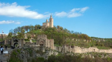 Veliko Tarnovo, Bulgaristan - 9 Nisan 2017: Ortaçağ Kalesi Tsarevets - İkinci Bulgar İmparatorluğu, Veliko Tarnovo, Bulgaristan başkenti Harabeleri
