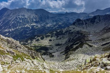 Banderitsa geçişi, Pirin Dağı, Bulgaristan etrafında şaşırtıcı Panorama