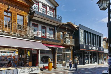 Edirne, Türkiye - 26 Mayıs 2018: Alışveriş yayalara Edirne şehri, Doğu Trakya, Türkiye'nin merkezi