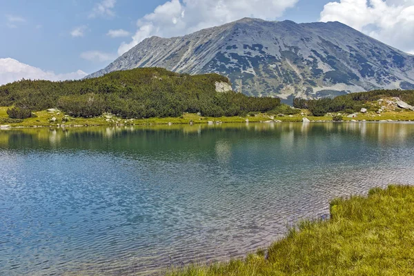 Erstaunliche Sommerlandschaft Von Muratowo See Pirin Berg Bulgarien — Stockfoto