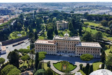 Roma, İtalya - 24 Haziran 2017: Vatikan ve Roma panoramik görünümünden kubbe St. Peter's Bazilikası'na, İtalya
