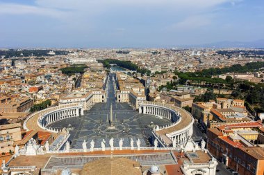 Roma, İtalya - 24 Haziran 2017: Vatikan ve Roma panoramik görünümünden kubbe St. Peter's Bazilikası'na, İtalya