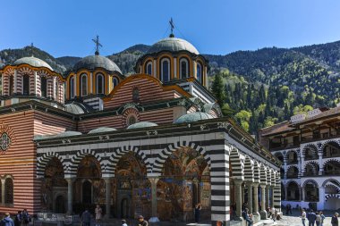 Rila Manastırı, Bulgaristan - 21 Nisan 2018: Ortaçağ bina, manastır Saint Ivan (John), Rila (Rila Manastırı), bölge: Kyustendil, Bulgaria
