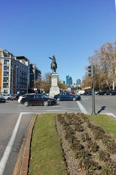 西班牙马德里 2018年1月21日 西班牙马德里市卡斯泰拉纳街 Paseo 德杜罗河纪念碑 — 图库照片