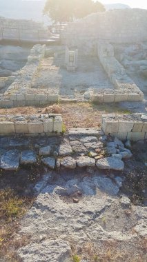 Sunrise görünümünü antik Trakya şehir olan Perperikon, bölge, Bulgaristan