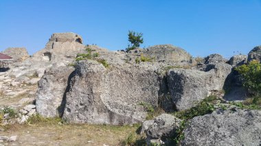 Kalıntılar antika Trakyalı Sanctuary Tatul, Kırcaali bölgesi, Bulgaristan