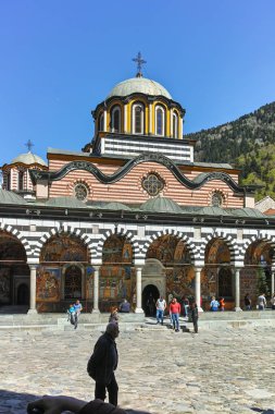 Rila Manastırı, Bulgaristan - 21 Nisan 2018: Ortaçağ bina, manastır Saint Ivan (John), Rila (Rila Manastırı), bölge: Kyustendil, Bulgaria