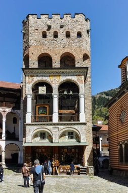 Rila Manastırı, Bulgaristan - 21 Nisan 2018: Ortaçağ bina, manastır Saint Ivan (John), Rila (Rila Manastırı), bölge: Kyustendil, Bulgaria