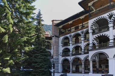 Rila Manastırı, Bulgaristan - 21 Nisan 2018: Ortaçağ bina, manastır Saint Ivan (John), Rila (Rila Manastırı), bölge: Kyustendil, Bulgaria