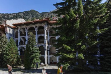 Rila Manastırı, Bulgaristan - 21 Nisan 2018: Ortaçağ bina, manastır Saint Ivan (John), Rila (Rila Manastırı), bölge: Kyustendil, Bulgaria