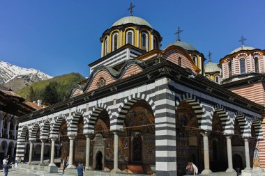 Rila Manastırı, Bulgaristan - 21 Nisan 2018: Ortaçağ bina, manastır Saint Ivan (John), Rila (Rila Manastırı), bölge: Kyustendil, Bulgaria