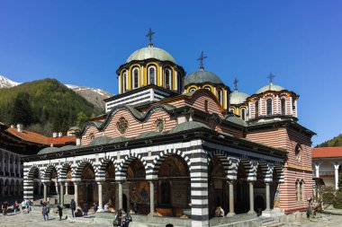 Rila Manastırı, Bulgaristan - 21 Nisan 2018: Ortaçağ bina, manastır Saint Ivan (John), Rila (Rila Manastırı), bölge: Kyustendil, Bulgaria