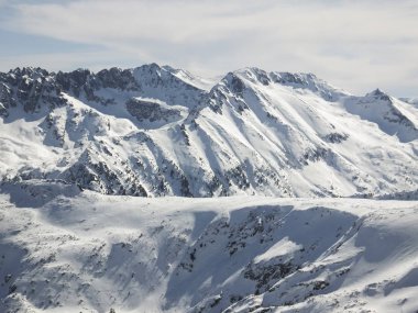 Todorka tepe, Pirin Dağı, Bulgaristan üzerinden muhteşem kış görünümü