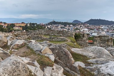 Plovdiv, Bulgaristan - 24 Mayıs 2018: İnanılmaz gece Panorama Şehir Plovdiv için Nebet Tepe Hill, Bulgaristan