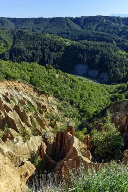 Günbatımı manzara kaya oluşumu Stob Piramitler, Rila Dağı, Köstendil bölgenin, Bulgaristan