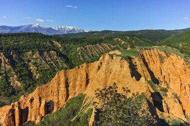 Günbatımı manzara kaya oluşumu Stob Piramitler, Rila Dağı, Köstendil bölgenin, Bulgaristan