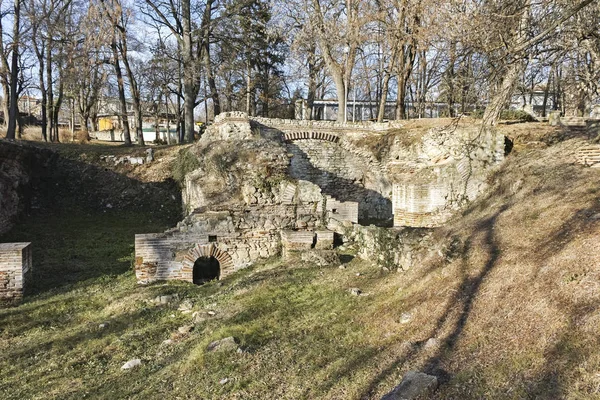ブルガリア プロブディフ ヒサリャ市町古代都市 Diokletianopolis のローマのたたずまいのまま — ストック写真