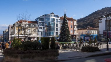 Petrich, Bulgaristan - 29 Aralık 2018: Panoramik şehir Petrich, bölge Yukarı Cuma, Bulgaristan'ın merkezinin