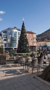 Petrich, Bulgaristan - 29 Aralık 2018: Panoramik şehir Petrich, bölge Yukarı Cuma, Bulgaristan'ın merkezinin