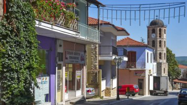 Arnea, Chalkidiki, Yunanistan - 23 Temmuz 2012: Eski evleri şehir Arnea,, Chalkidiki, Orta Makedonya, Yunanistan