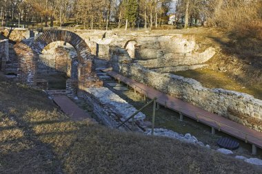 Gün batımı görünümü antik termal banyoları, Diocletianopolis, Hisarya kasaba, Plovdiv Bölge, Bulgaristan