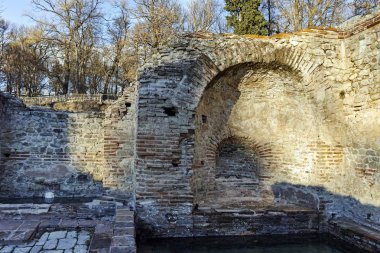 Gün batımı görünümü antik termal banyoları, Diocletianopolis, Hisarya kasaba, Plovdiv Bölge, Bulgaristan