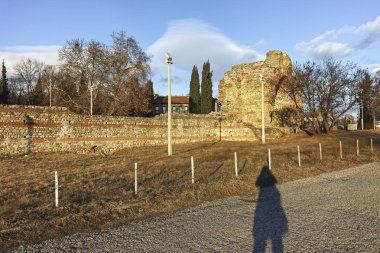 Antik Roma şehri Diocletianopolis, Hisarya kasaba, Plovdiv Bölge, Bulgaristan surlarının kalıntıları gün batımı görünümü