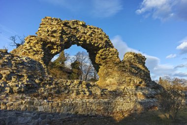 Antik Roma şehri Diocletianopolis, Hisarya kasaba, Plovdiv Bölge, Bulgaristan surlarının kalıntıları gün batımı görünümü