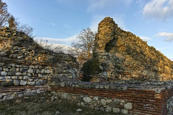 Sunset Panorama Ruins Fortifications Ancient Roman City Diocletianopolis Town Hisarya — Stock Photo, Image