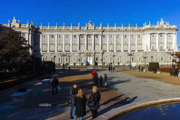 Madrid España Enero 2018 Vista Matutina Fachada Del Palacio Real —  Fotos de Stock