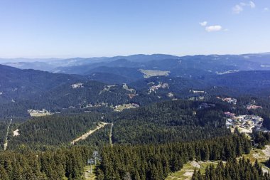 Rodop Dağları'nın yaz yataydan Snezhanka tepe bölge Smolyan, Bulgaristan