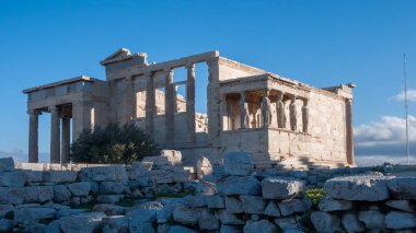 Erechtheion Atina Akropol, Attica, Yunanistan, antik bir Yunan tapınağı Caryatids sundurma Harabeleri