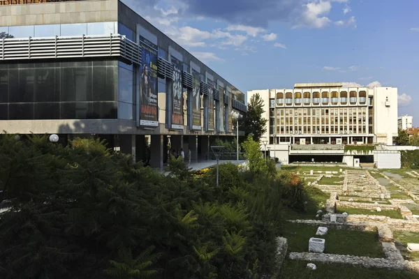 Stara Zagora Bulgaria Agosto 2018 Biblioteca Regional Ruinas Ciudad Romana —  Fotos de Stock