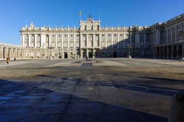 Madrid, İspanya - 22 Ocak 2018: Royal Palace of Madrid, İspanya'nın görünümü