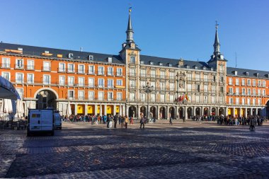 Madrid, İspanya - 22 Ocak 2018: Panoramik Plaza Mayor Madrid, İspanya şehir