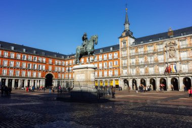 Madrid, İspanya - 22 Ocak 2018: Panoramik Plaza Mayor Madrid, İspanya şehir
