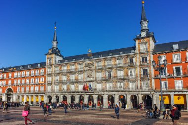 Madrid, İspanya - 22 Ocak 2018: Panoramik Plaza Mayor Madrid, İspanya şehir
