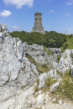Shipka, Bulgaristan - 6 Temmuz 2018: Ulusal Anıt özgürlük Shipka ve Balkan dağlarına, Stara Zagora bölge, Bulgaristan