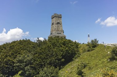 Shipka, Bulgaristan - 6 Temmuz 2018: Ulusal Anıt özgürlük Shipka ve Balkan dağlarına, Stara Zagora bölge, Bulgaristan