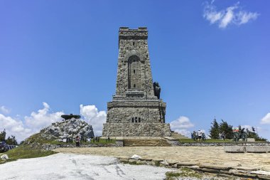 Shipka, Bulgaristan - 6 Temmuz 2018: Ulusal Anıt özgürlük Shipka ve Balkan dağlarına, Stara Zagora bölge, Bulgaristan