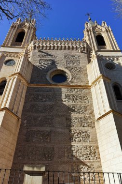 Madrid, İspanya - 22 Ocak 2018: Madrid şehir, İspanya San Jeronimo el gerçek kilise görünümünü şaşırtıcı