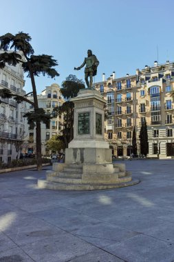 Madrid, İspanya - 22 Ocak 2018: Heykel, Miguel de Cervantes Madrid şehir, İspanya