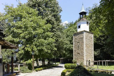 EDDR, Gabrovo, Bulgaristan - 6 Temmuz 2018: Mimari etnografik kompleksi EDDR (Etara) yakınındaki şehir Gabrovo, Bulgaristan