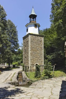 EDDR, Gabrovo, Bulgaristan - 6 Temmuz 2018: Mimari etnografik kompleksi EDDR (Etara) yakınındaki şehir Gabrovo, Bulgaristan