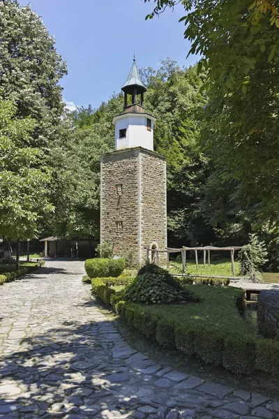 EDDR, Gabrovo, Bulgaristan - 6 Temmuz 2018: Mimari etnografik kompleksi EDDR (Etara) yakınındaki şehir Gabrovo, Bulgaristan