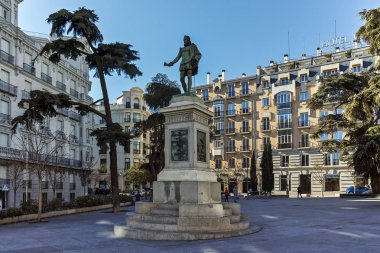 Madrid, İspanya - 22 Ocak 2018: Heykel, Miguel de Cervantes Madrid şehir, İspanya