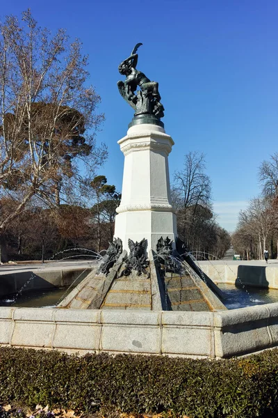 Madrid Spanien Januar 2018 Brunnen Des Gefallenen Engels Retiro Park — Stockfoto